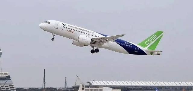 中国国航斥资超百亿美元购置100架C919飞机 集团未偿还债务约2400亿元